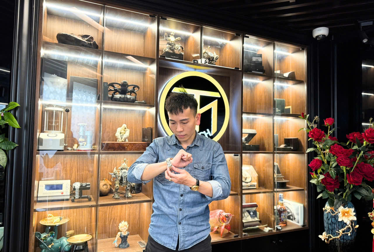 Thu Mua Đồng Hồ Cũ Số Lượng Nhiều