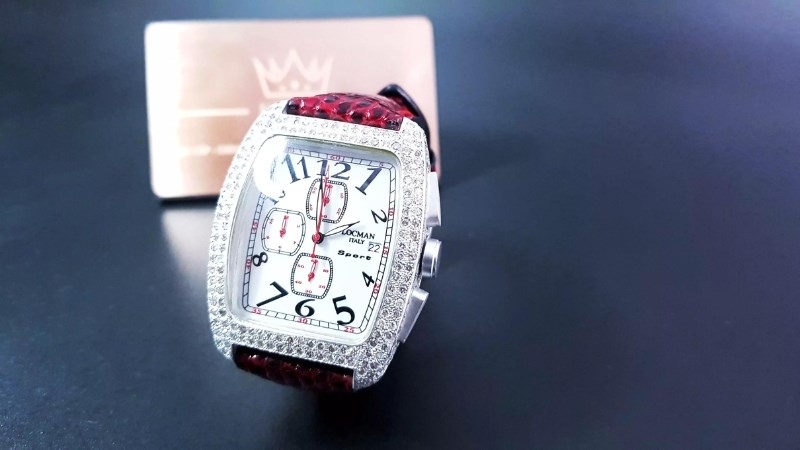 Đồng Hồ Ý Và Nghệ Thuật Thiết Kế Vỏ Máy
