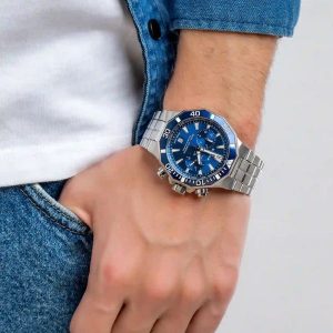 Đồng Hồ Boutique Khác Đại Lý Thế Nào