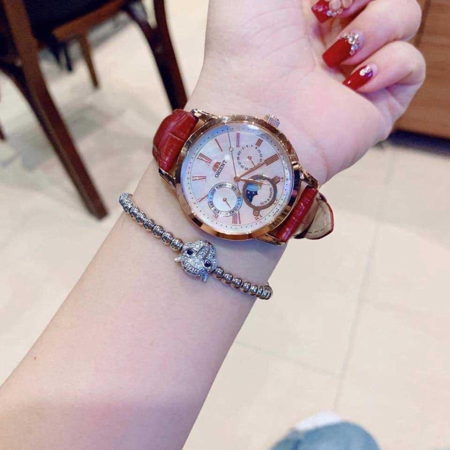 Đồng Hồ Chữ Số La Mã Có Gì Đặc Biệt