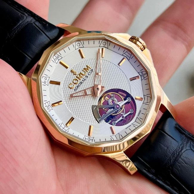 Thanh Lý Đồng Hồ Corum Tại Gia Lâm