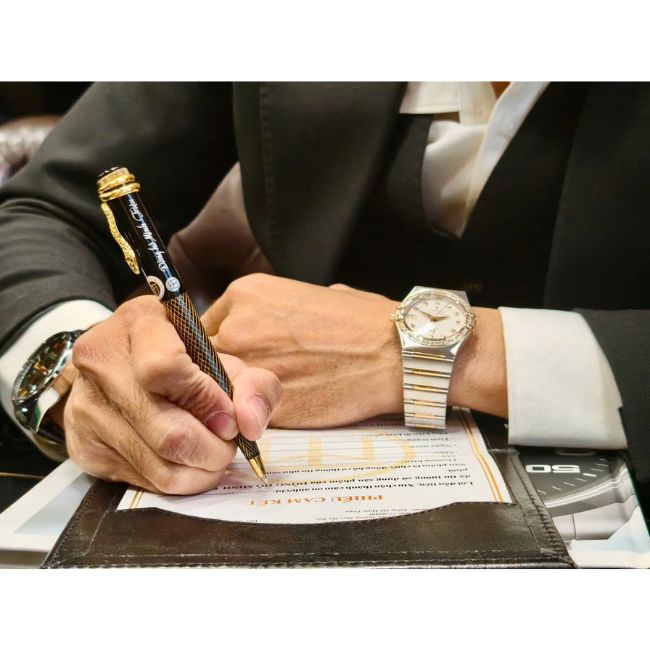 Thu Đồng Hồ Frederique Constant Tại Bạch Mai