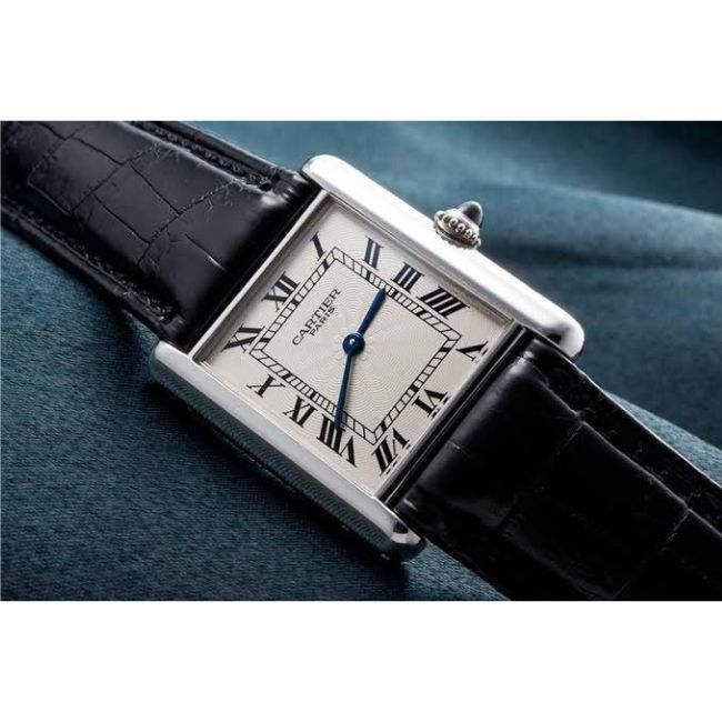 Dấu Ấn Đồng Hồ Cartier Tank