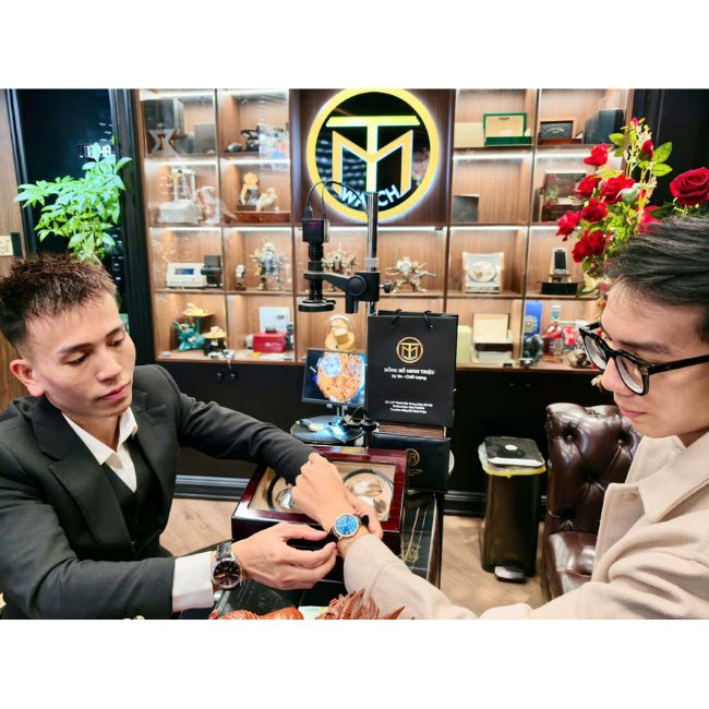 Thu Đồng Hồ Corum Tại Hai Bà Trưng