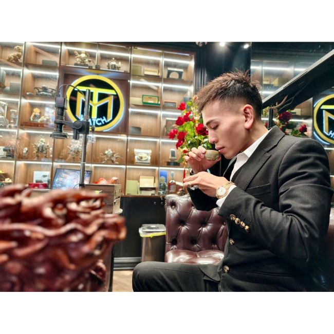 Thanh Lý Đồng Hồ Corum Tại Hoàng Mai