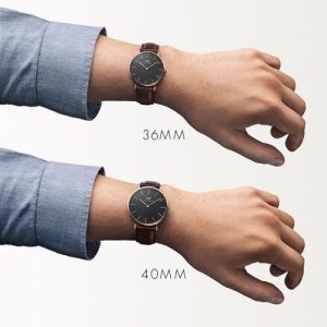 Đồng Hồ Cùng Size Đeo Khác Nhau